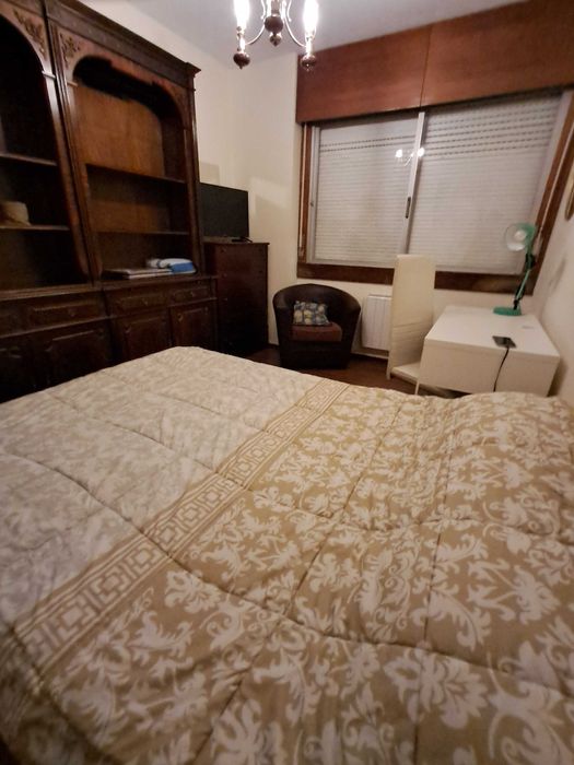 QUARTO paraCASAL. Metro SALDANHA. CENTRO Lisboa. Pede Caução.