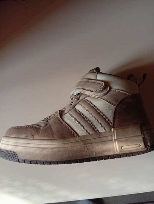 Зимние кроссовки.