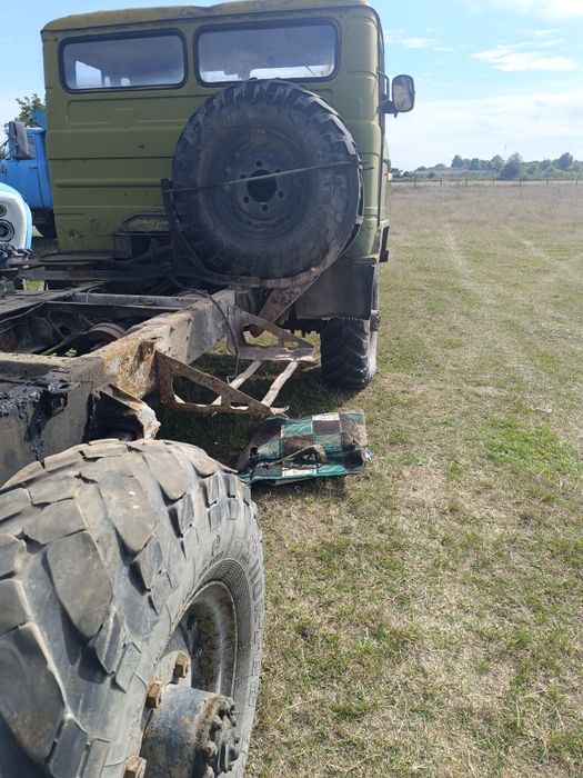 Продам запчастини до газ 66