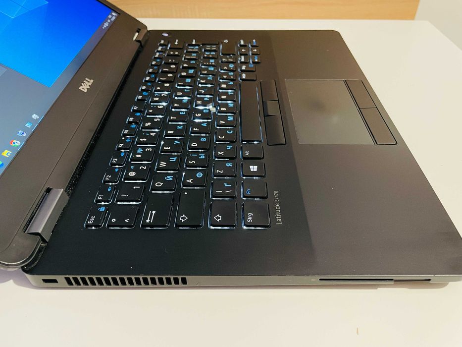 Ноутбук Dell Latitude E7470 i5-6300U / 16Gb / 256GB SSD  [14" IPS]