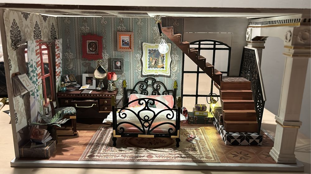 Miniatura Quarto Paris Midnight com Iluminação - Feito à mão