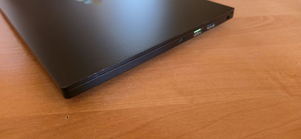 Неробочий Razer Blade 14 RZ09-0427PGA3