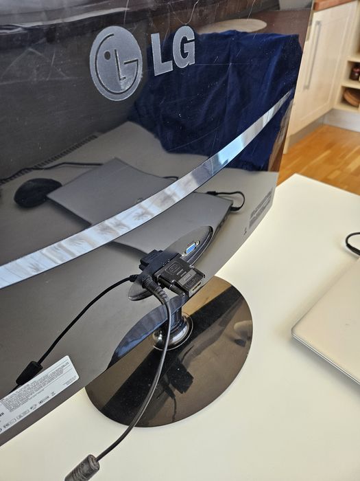 Monitor LG 22" Flatron E2240 FullHD