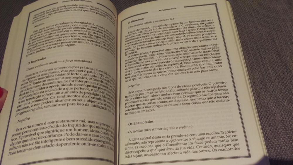 Manual de artes divinatórias