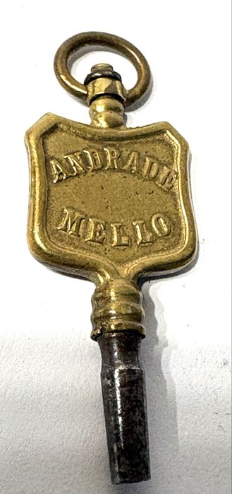 Pequenas antigas chaves de relógios de bolso - preços individuais