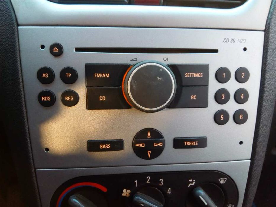 Radio Blaupunkt opel corsa tigra astra