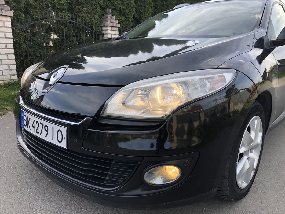 Подам рено меган 2012 рік