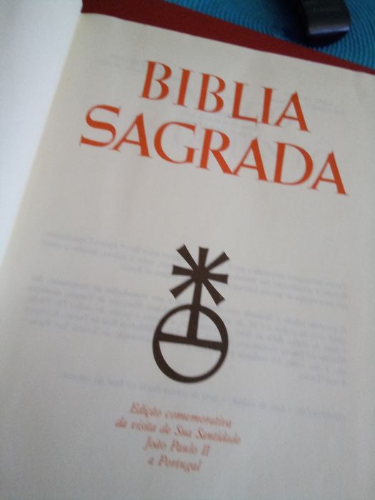 Bíblia sagrada 48 anos Disponível venda