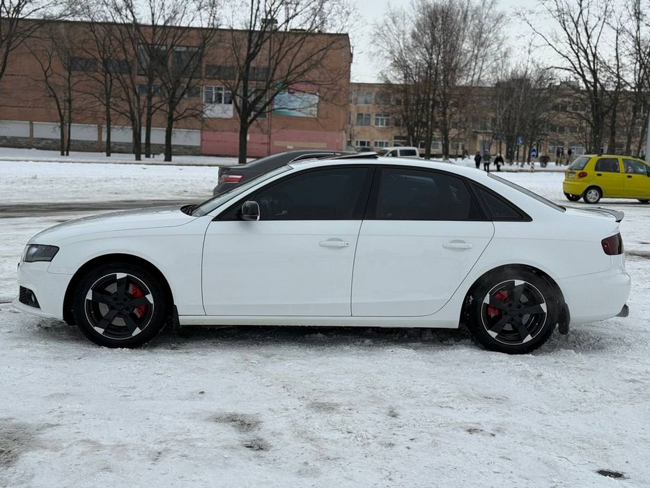 В продажі ауді а 4 б 8 2010 року по Україні