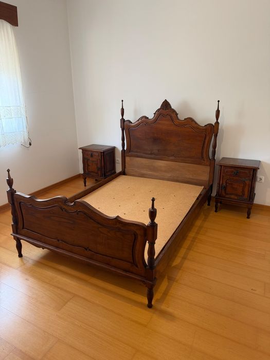 Mobília de quarto completa - Estilo Clássico