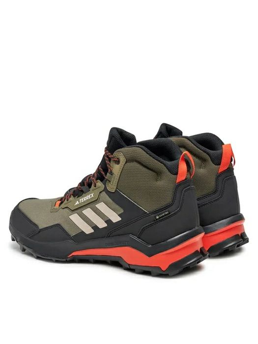 Adidas Terrex AX4 gore-tex mid.