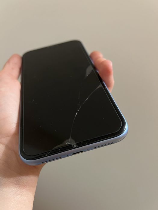 Iphone XR niebieski