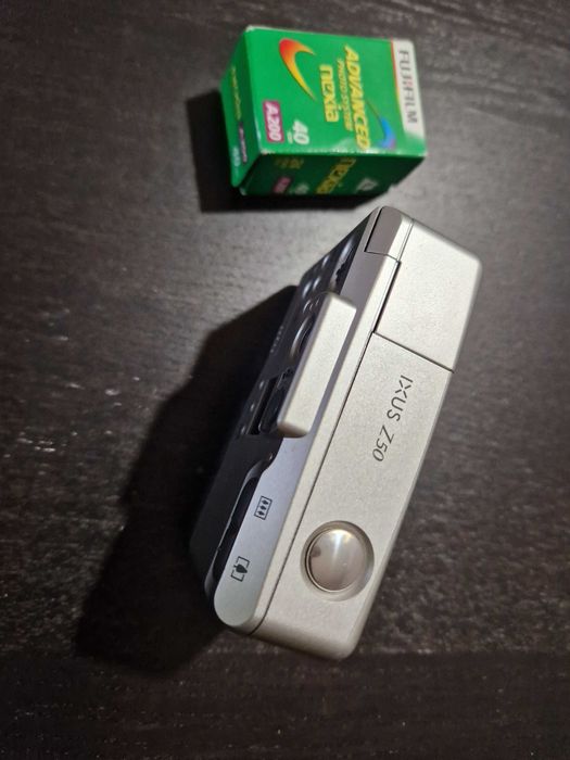 Canon ixus z50 analógica