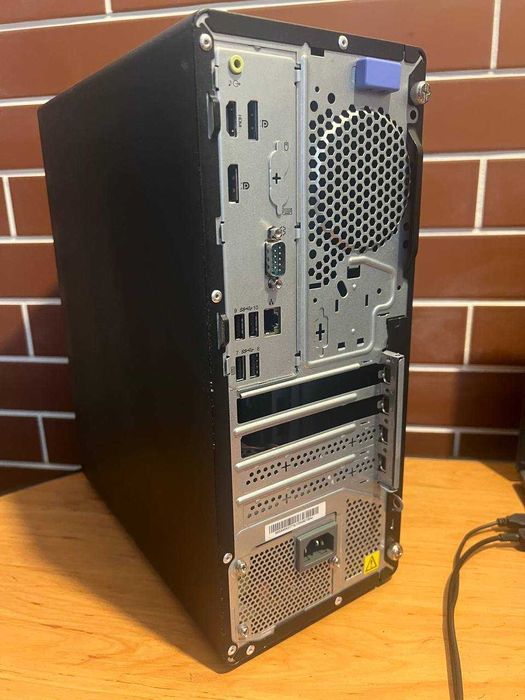 Системний блок Lenovo m80t i7-10700/16gb озу/256 ssd m2/1tb hdd/ОС