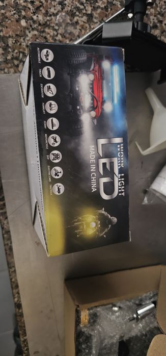 Suportes e farois honda ADV 350