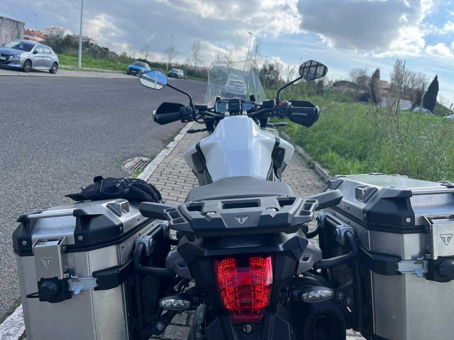 Triumph 1200 Explorer XcX Low