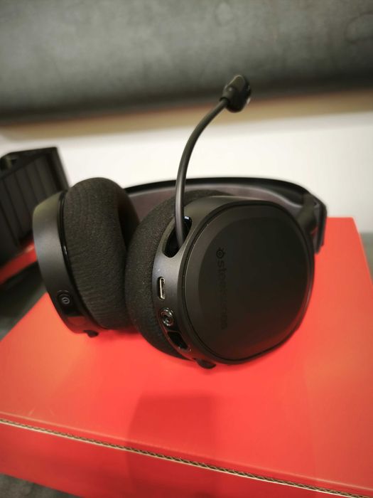 SteelSeries Arctis 7+ wireless_нові