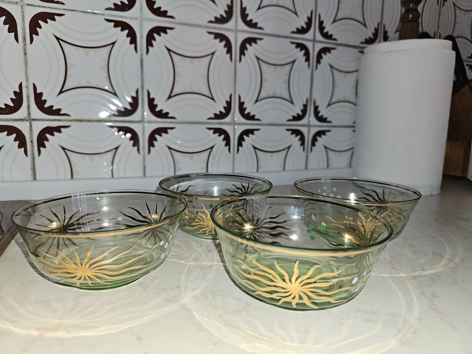 Naczynia szklane zielono zlote