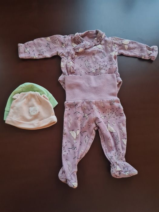 Dużą ilość ubranek dla dziewczynki