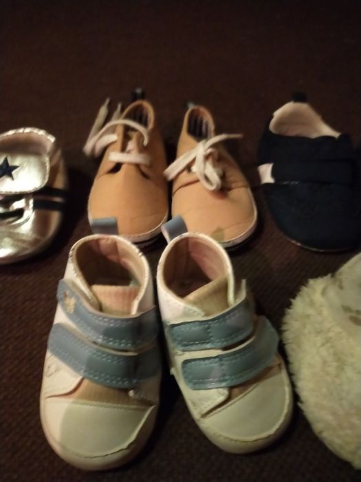 Buty Buciki trampki kapcie noworodek skarpetki niemowlak