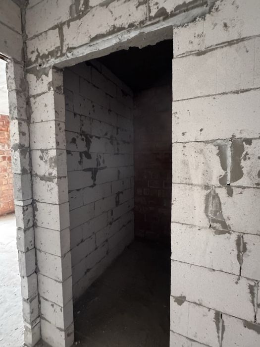 Продам 2- кімнатну квартиру сихів 4 хв Давидів оформлено майнові права