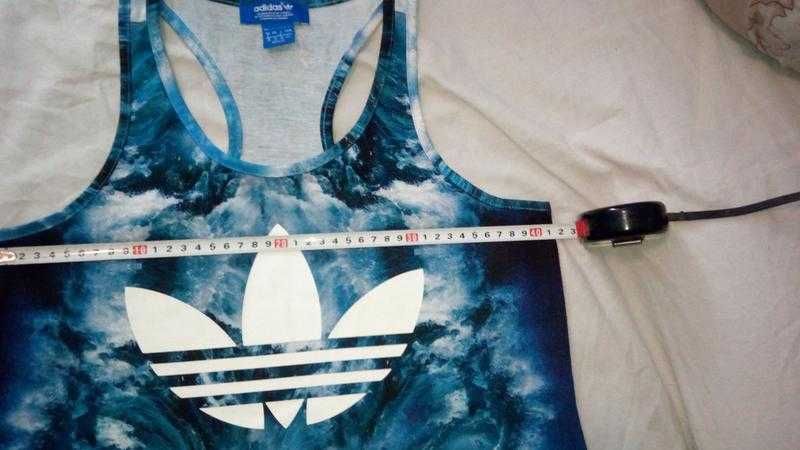 майка adidas нова