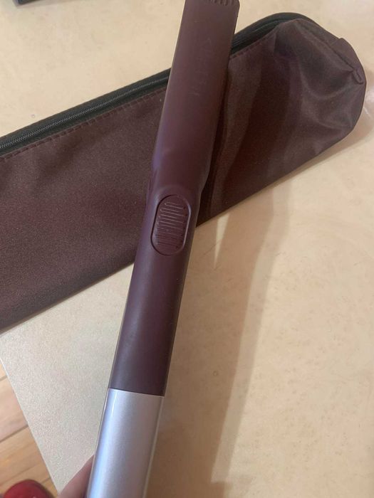 Утюжок для выпрямления волос Be-Uni с зеркальным титановым покрытием