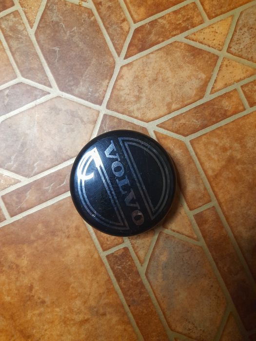 Колпачок,заглушка на литі диски Volvo