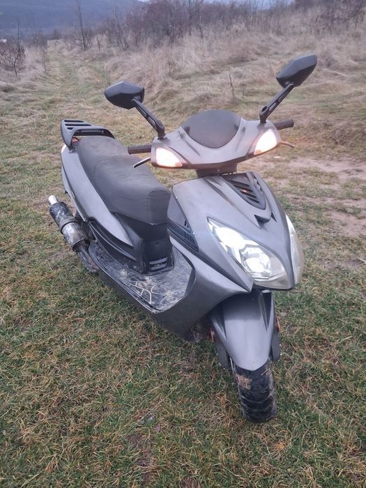 Скутер Storm 150 Куба