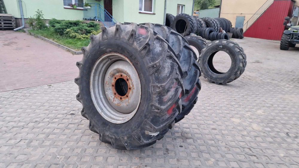 koła 18.4-30, 18.4/15-30, 18.4r30 460/85r30 BKT 12PR