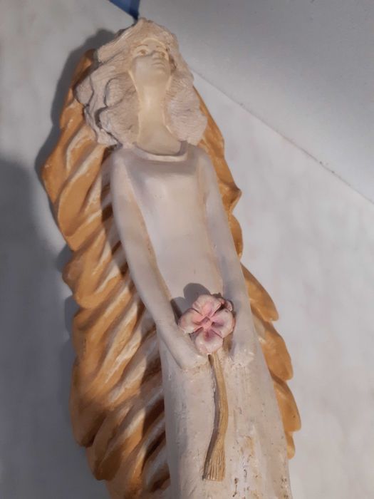 Figura Anioł z różą rękodzieło 46cm