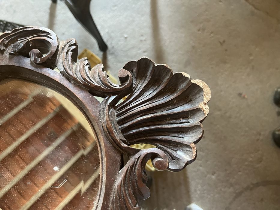 Espelho de madeira antigo