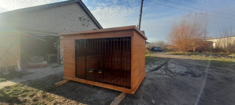 Зручний та теплий вольєр для собаки можна замовити у нас.Ми прий