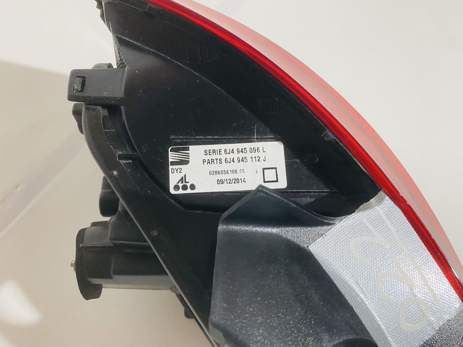 Farolim Traseiro Esquerdo Seat Ibiza IV 6J 6P Facelift Original
