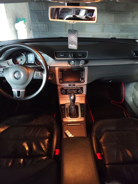 Volkswagen Passat 2011