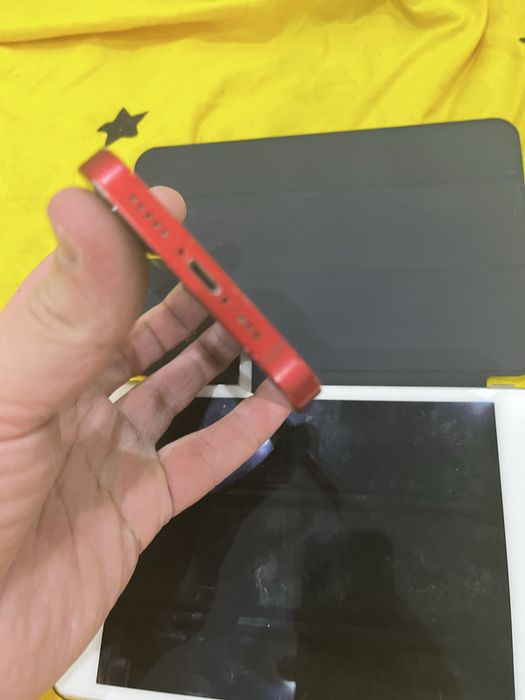 Iphone 13 на запчастини