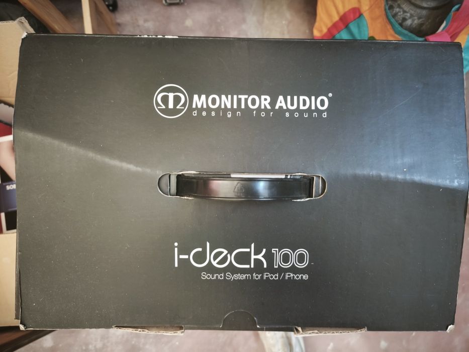 Coluna Monitor audio i dock