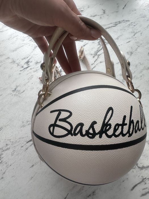 Нова сумочка ,вмістка