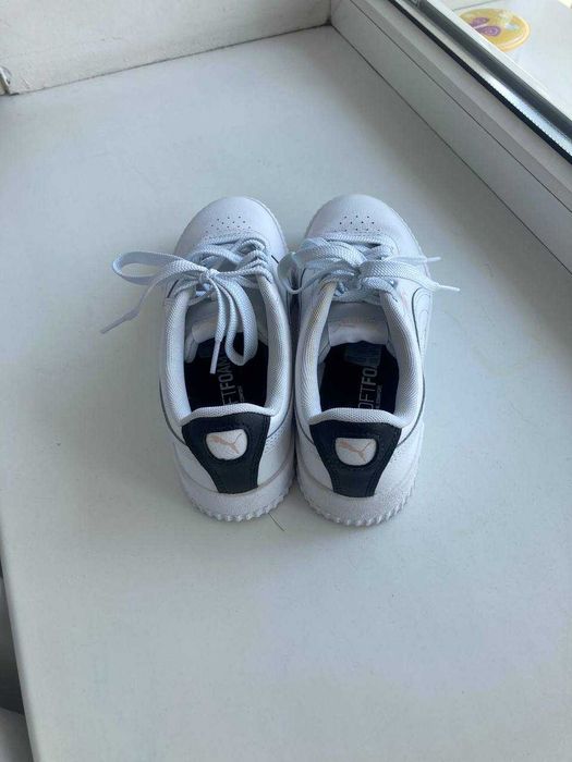 Жіночі кросівки Puma 37 розмір (23см)
