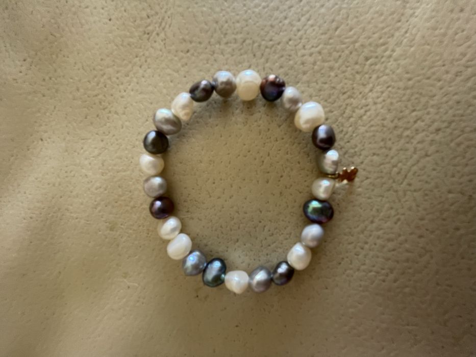 Colar e pulseira Tous de pérolas branco e cinza
