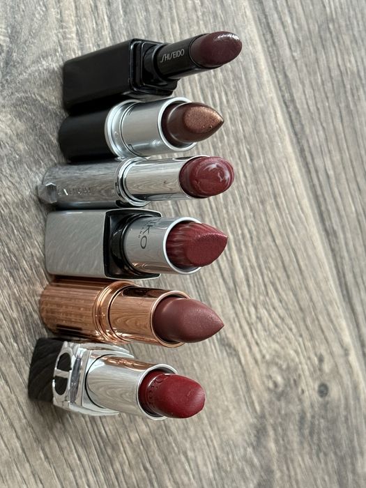 Косметика charlootte tilbury, dior, ysl