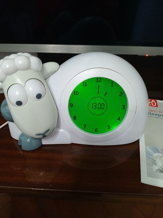 Zegarek i budzik Baranek SAM, trener snu dla dziecka.