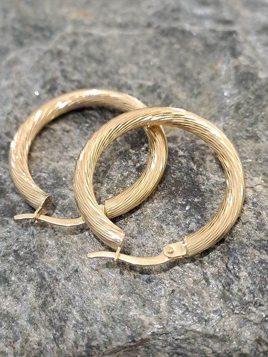 Piękne złote kolczyki Koła Prązkowane 585 Nowe  2.5 cm