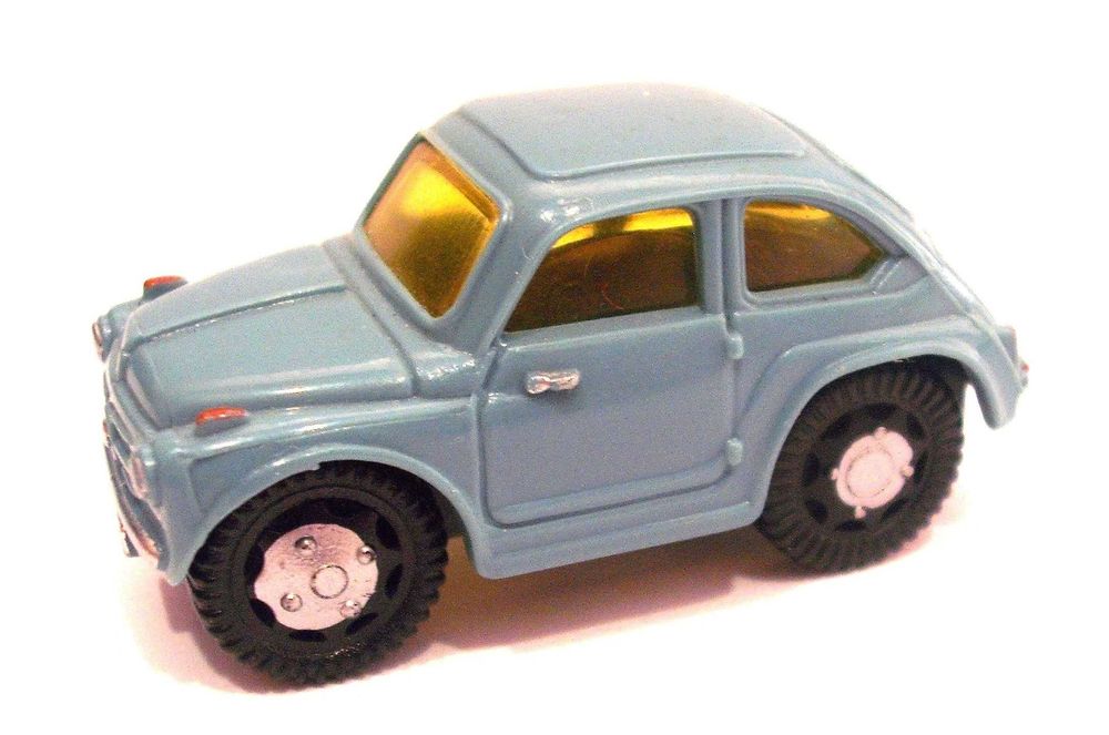 Fiat 600 antigo - brinde - anos 80 NOVO com fricção