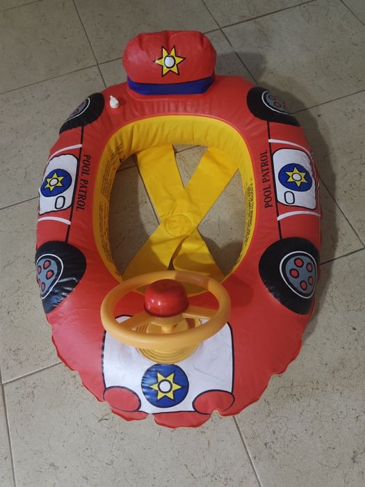Boia polícia com buzina