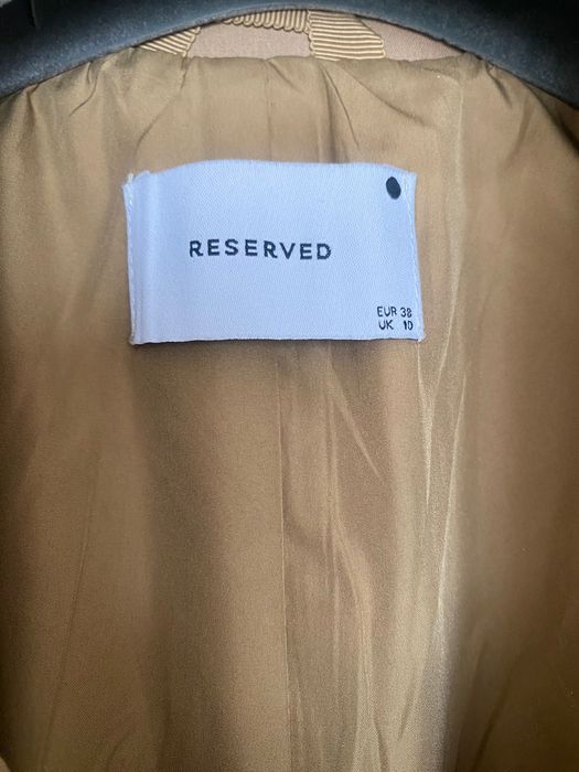 Тренч reserved бежевый