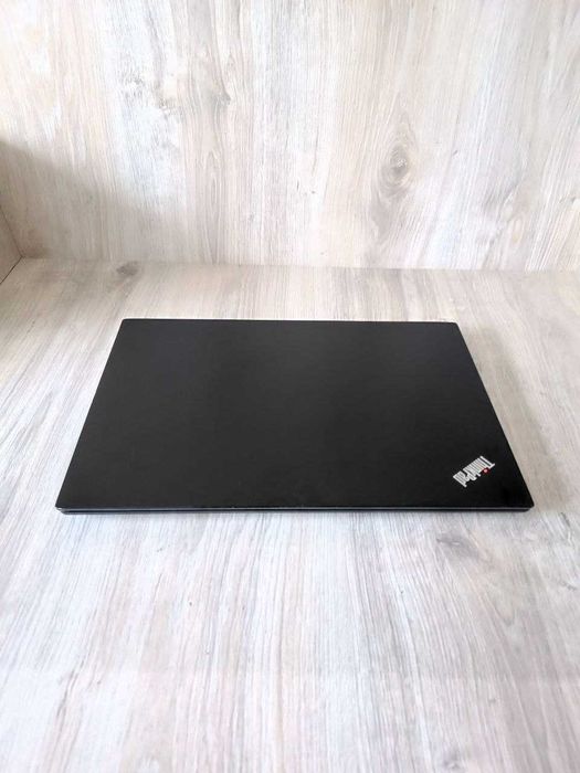 Ноутбук Lenovo ThinkPad Ryzen 7 8 по 4Ghz 16GB SSD 256GB FHD Ultrabook