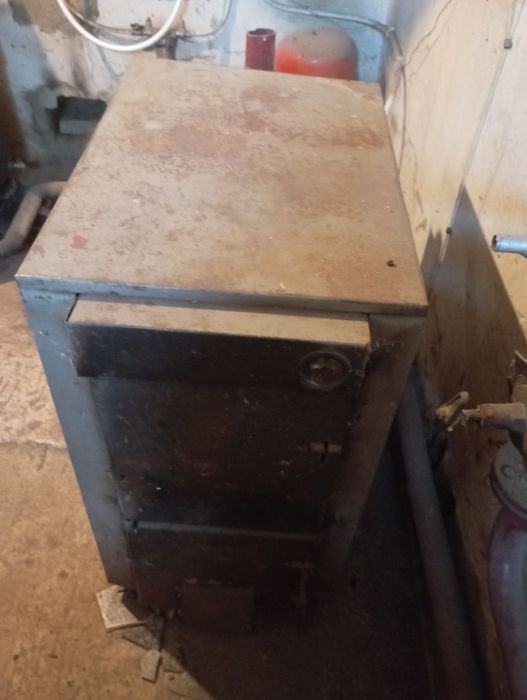 Котел твердопаливний