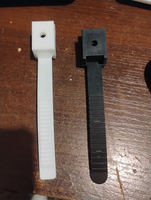 Uchwyt paskowy UP-30, UP 30 czarny 15szt biały 25szt fi 30mm

Sprzedaj