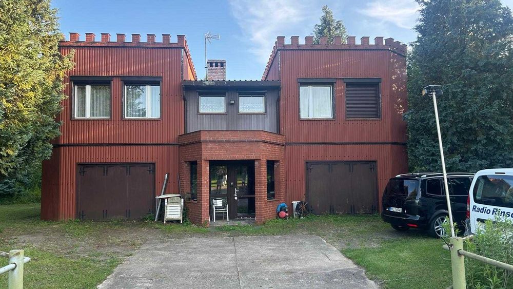 Rezydencja z charakterem, staw  1500 m², 8700 m² działki budowlanej - 20 km od Nowego Tomyśla